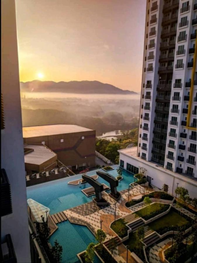 Mesahill Nilai 2 Room Condo - Fast Wifi, Amazing Pool & Tv Екстериор снимка