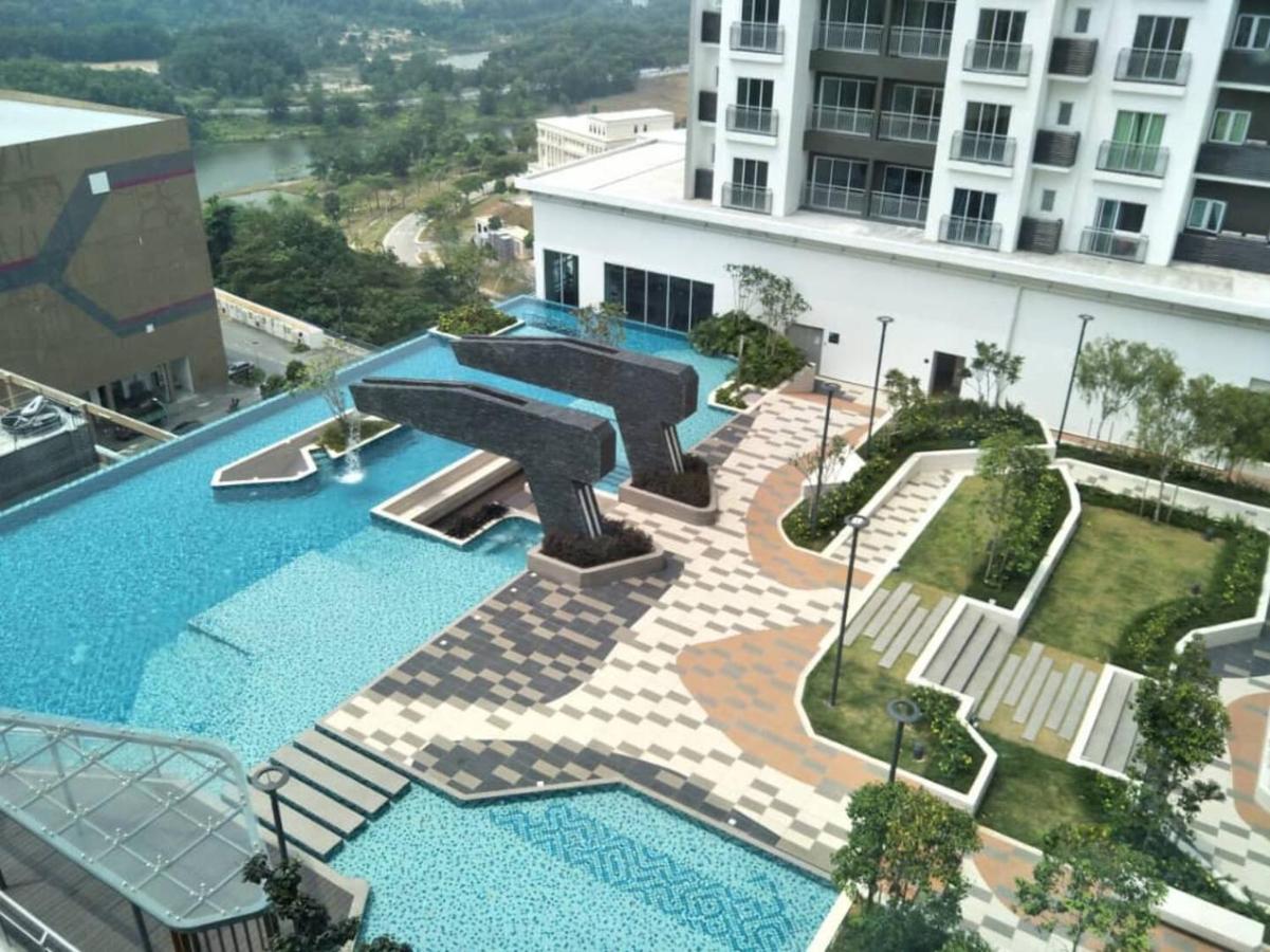 Mesahill Nilai 2 Room Condo - Fast Wifi, Amazing Pool & Tv Екстериор снимка