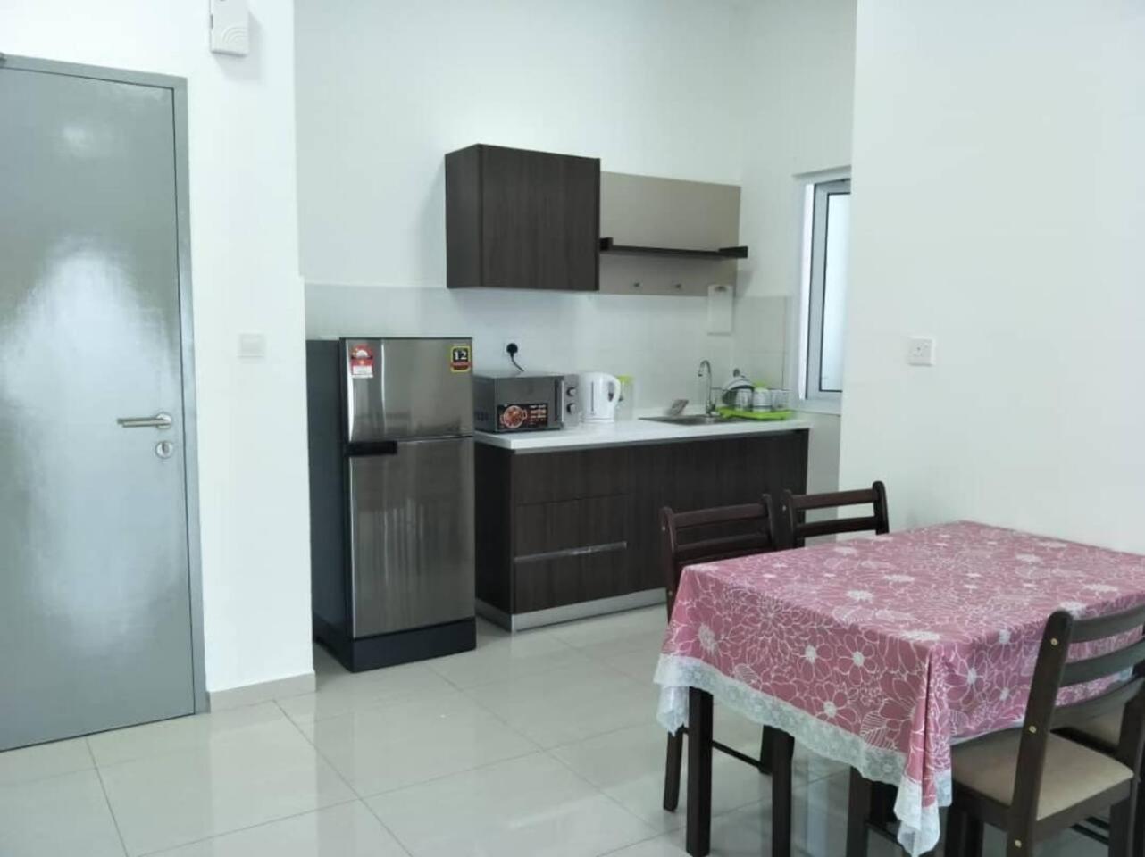 Mesahill Nilai 2 Room Condo - Fast Wifi, Amazing Pool & Tv Екстериор снимка